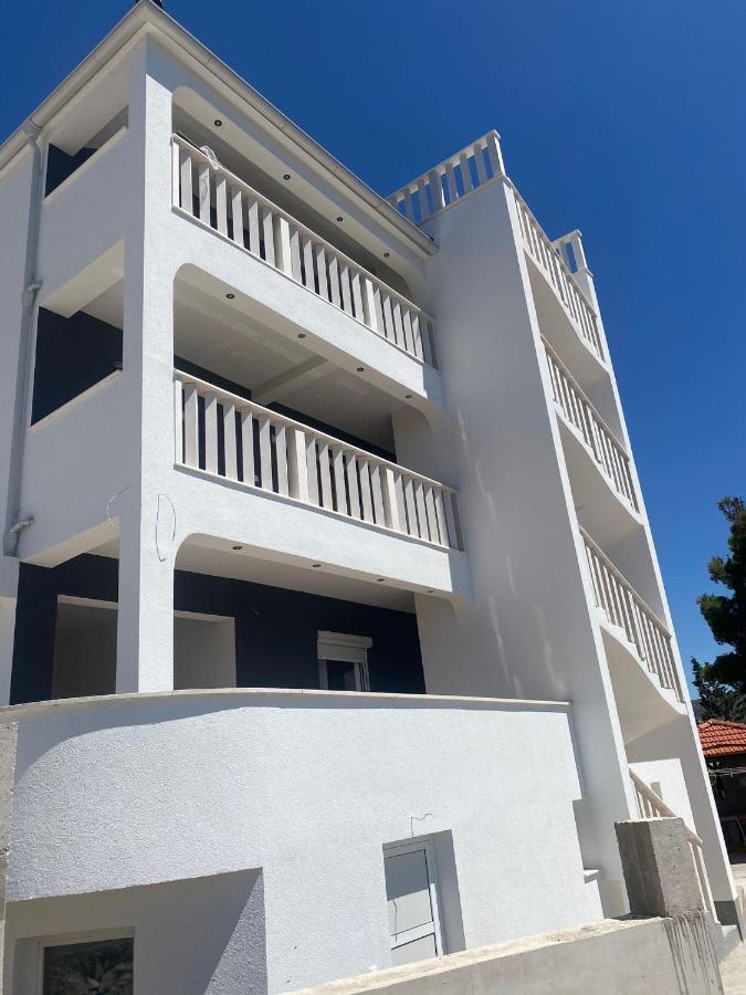 Villa Ivona Rogoznica  Exteriör bild